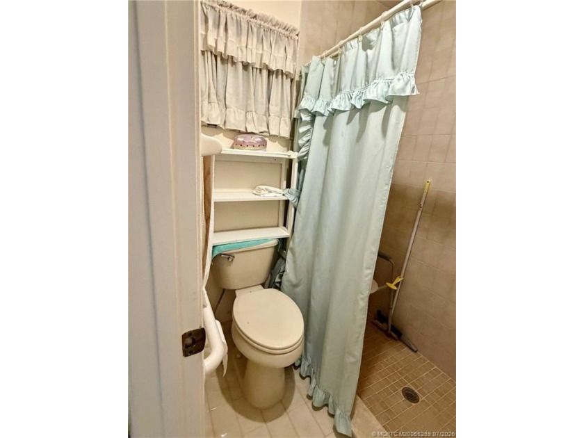 Fabulous 3/2/2 family pool home on an oversized lot. It has an - photo 34