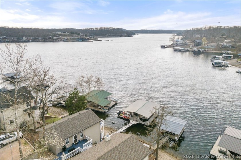 Discover the ultimate lakefront retreat with this stunningly - photo 35