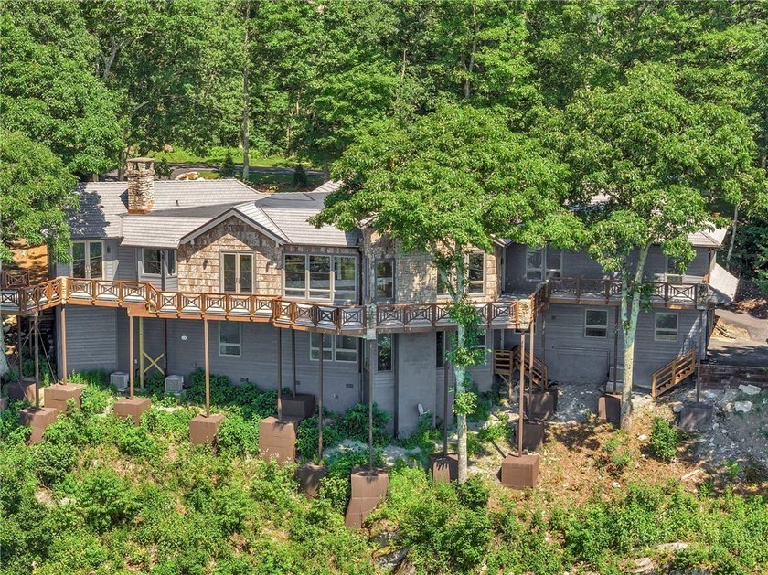 Rarely does a home become available with a setting as - photo 5