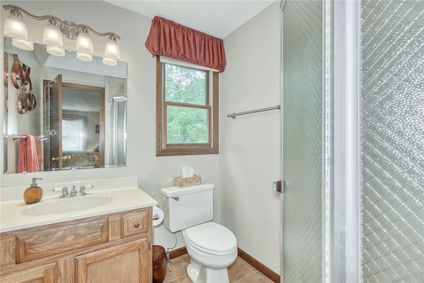EXCEPTIONAL!!! LOVINGLY CARED FOR by PROUD OWNERS of 39 YEARS! - photo 32