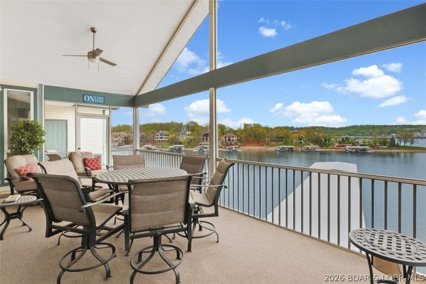 This top floor, 3 bedroom, 3 bath, a furnished condo is only one - photo 24