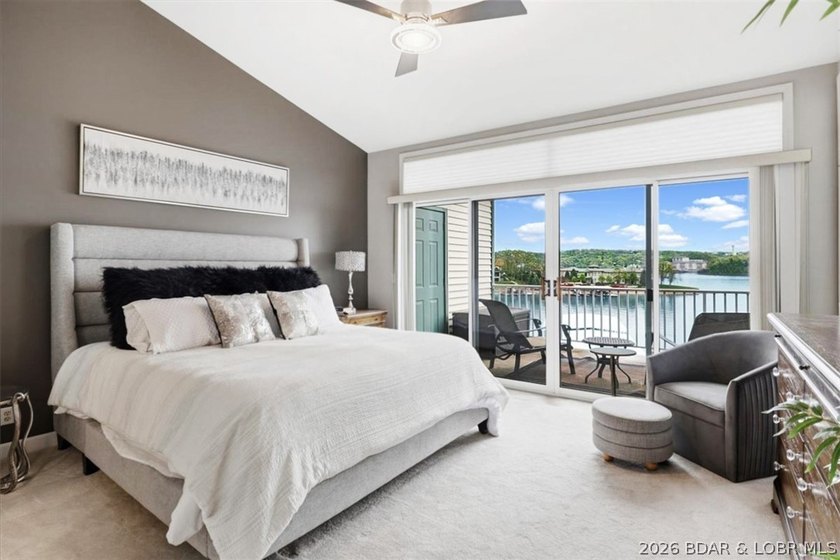This top floor, 3 bedroom, 3 bath, a furnished condo is only one - photo 31