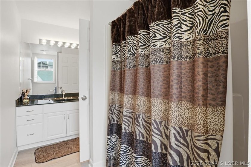 This top floor, 3 bedroom, 3 bath, a furnished condo is only one - photo 37