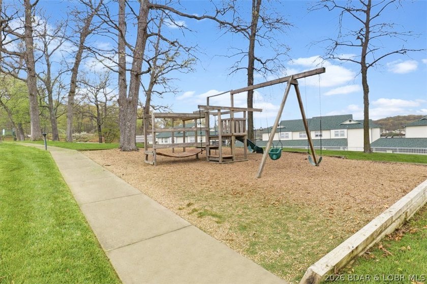 This top floor, 3 bedroom, 3 bath, a furnished condo is only one - photo 44