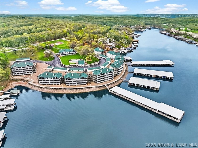 This top floor, 3 bedroom, 3 bath, a furnished condo is only one - photo 48