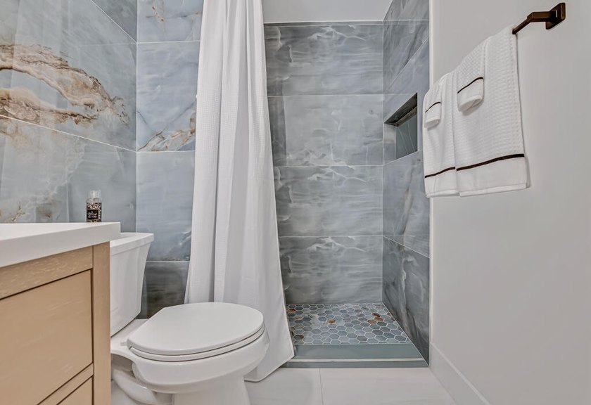 Prepare to be impressed! No detail overlooked, This spectacular - photo 24