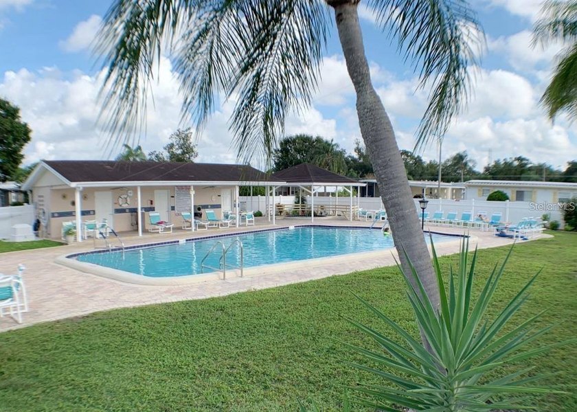 Virtually Staged. Located in a quiet and favorable area within - photo 36