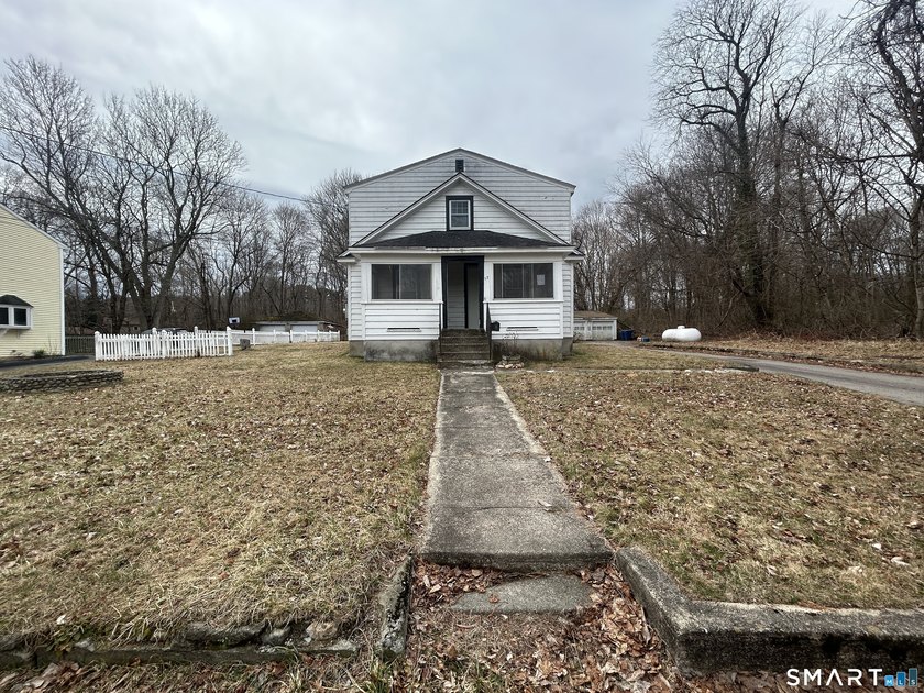Discover the potential of 17 Comstock Avenue, a spacious 2 - photo 4
