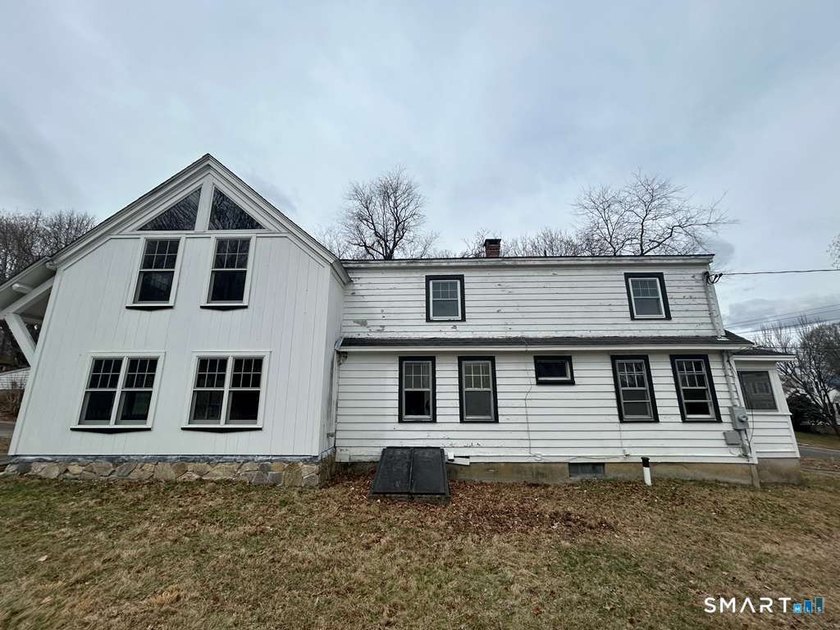 Discover the potential of 17 Comstock Avenue, a spacious 2 - photo 5
