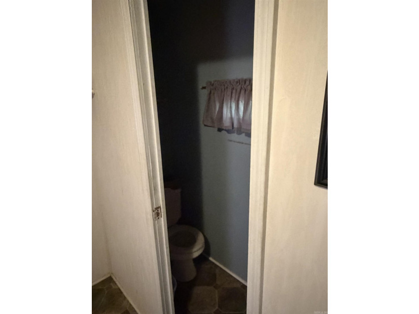 Welcome to the market this 3 bedroom 1.5 bath located on a dead - photo 13