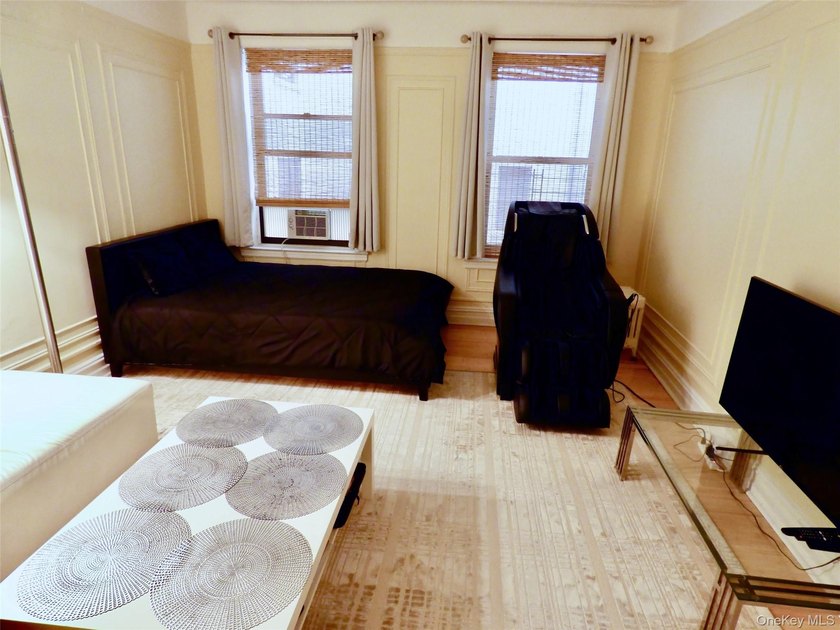 Experience urban living at its finest in this spacious Coop - photo 18