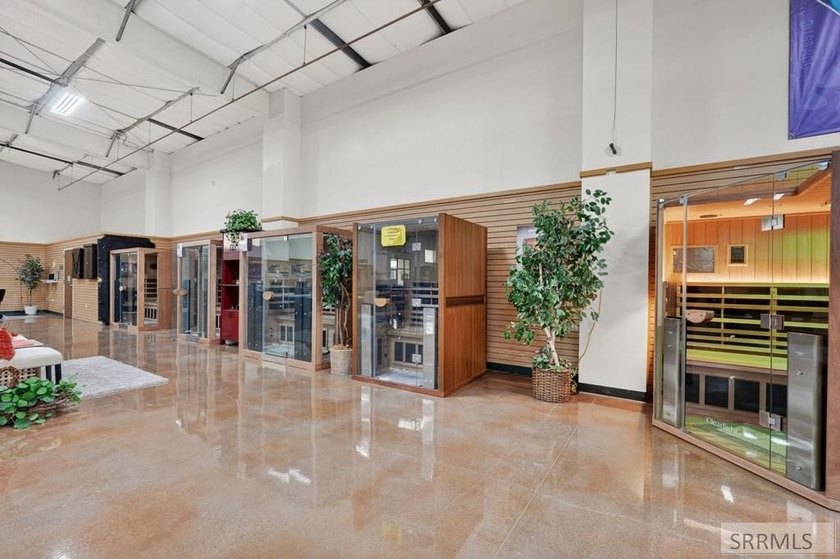 This is an exceptional opportunity to acquire a high-quality 33 - photo 22