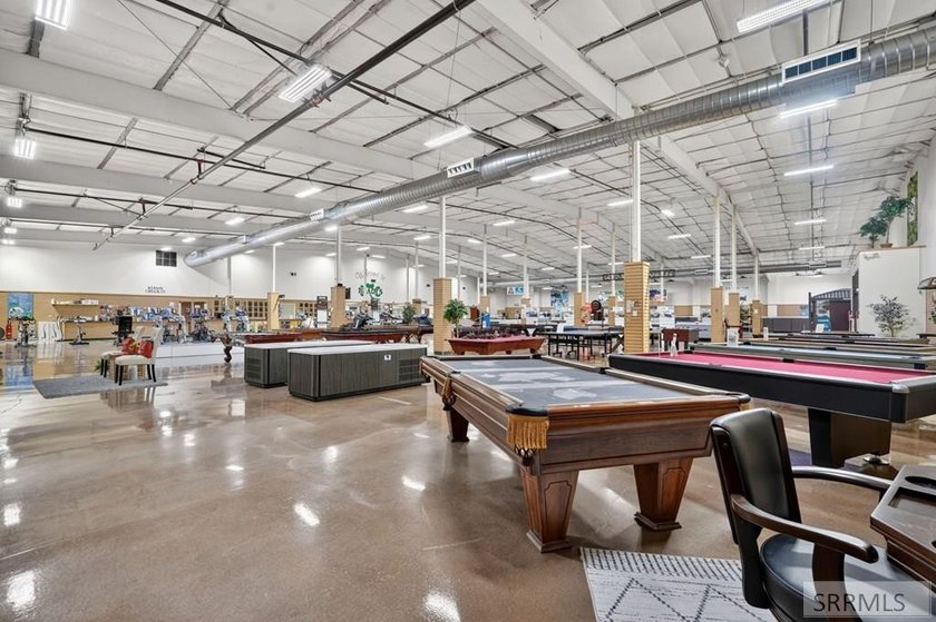 This is an exceptional opportunity to acquire a high-quality 33 - photo 25