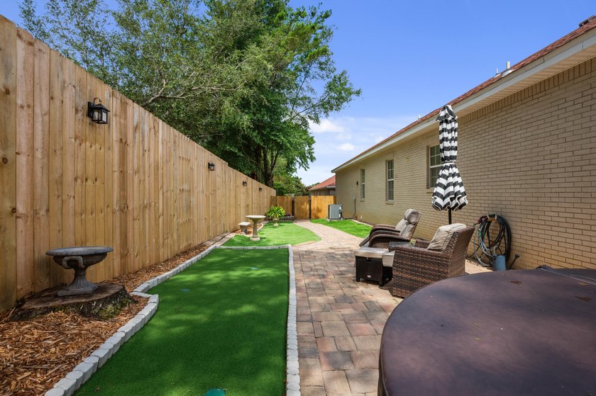 Welcome to 1601 Mallorca Cove, a beautifully maintained - photo 43