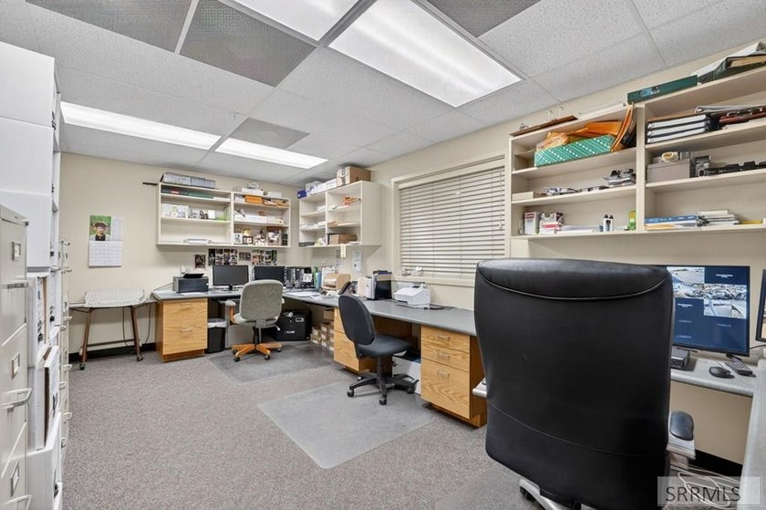 This is an exceptional opportunity to acquire a high-quality 33 - photo 46