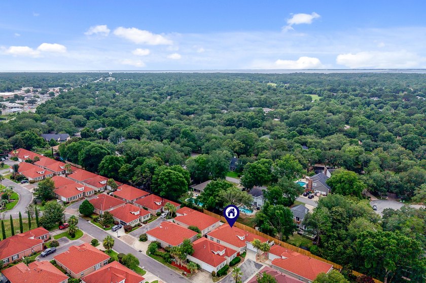 Welcome to 1601 Mallorca Cove, a beautifully maintained - photo 50
