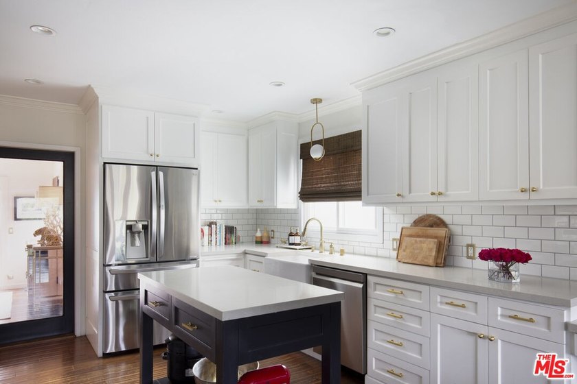 Chic and updated 4BR + 3BA home in the heart of Westchester - photo 7