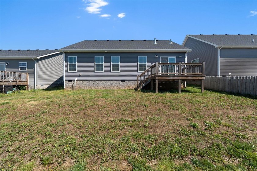 Welcome to 775 River Birch Road! A beautifully maintained 3 - photo 6