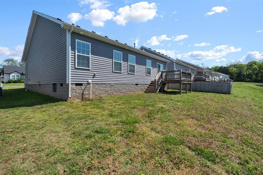 Welcome to 775 River Birch Road! A beautifully maintained 3 - photo 9