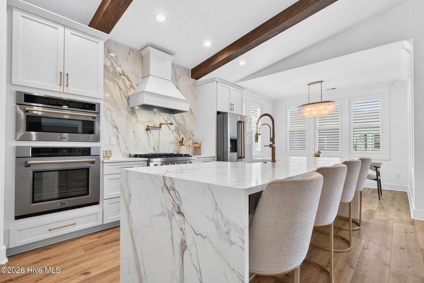 Welcome to one of the most limited opportunities to own a fully - photo 10