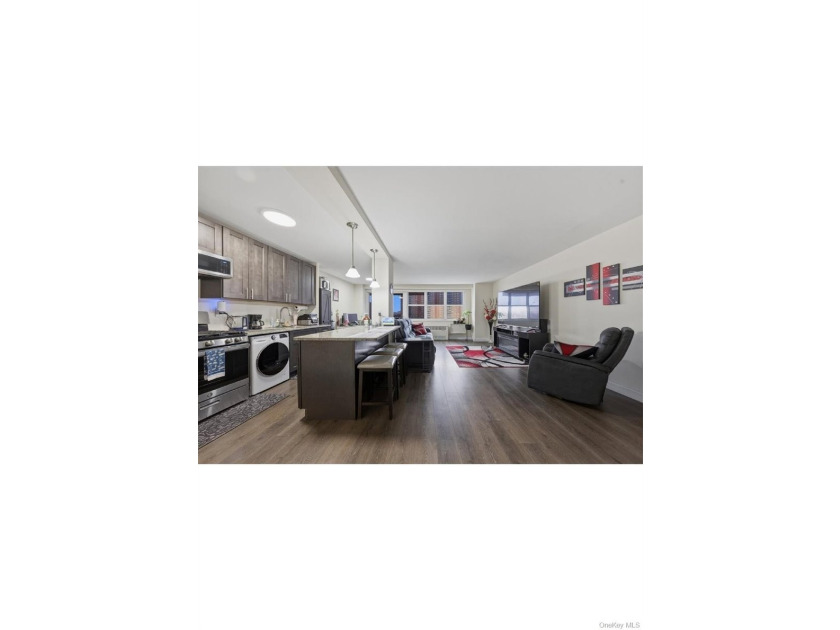 Welcome to 825 Morrison Ave, a beautifully renovated two-bedroom - photo 8