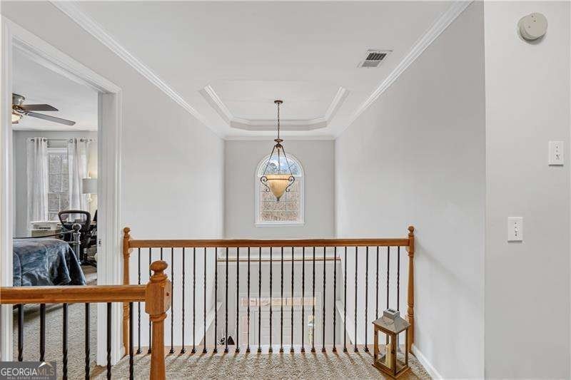 Welcome to this spacious 6-bedroom, 4 full bathroom home - photo 29