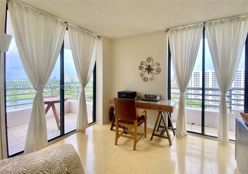 Stunning golf course near, Intracoastal Waterway, and ocean - photo 4