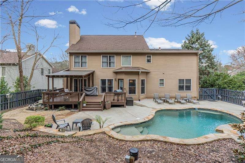 Welcome to this spacious 6-bedroom, 4 full bathroom home - photo 50