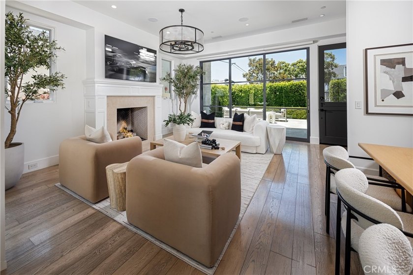 Welcome home to 408 Poinsettia . . . both home and sanctuary - photo 14