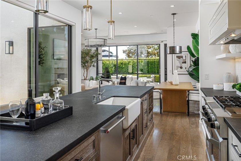 Welcome home to 408 Poinsettia . . . both home and sanctuary - photo 15