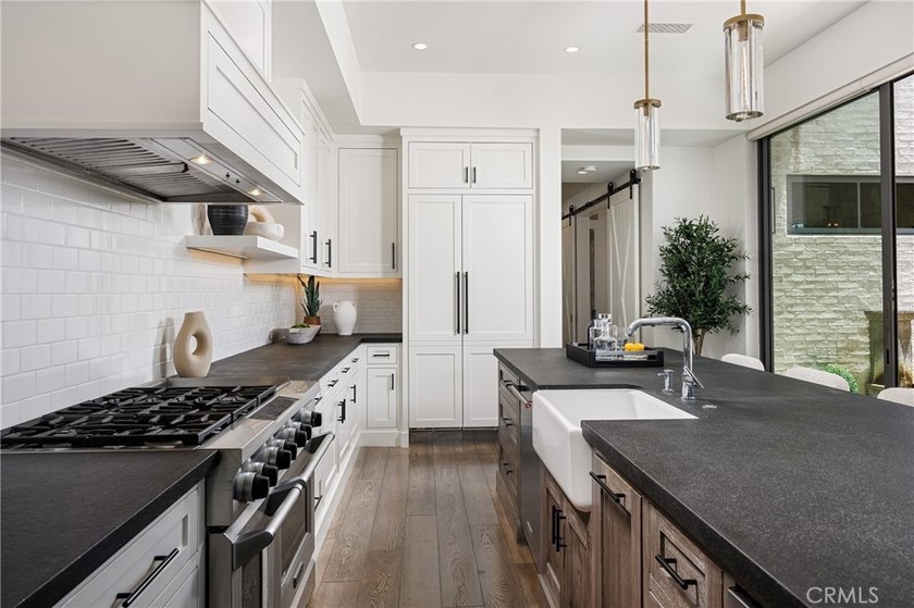 Welcome home to 408 Poinsettia . . . both home and sanctuary - photo 16