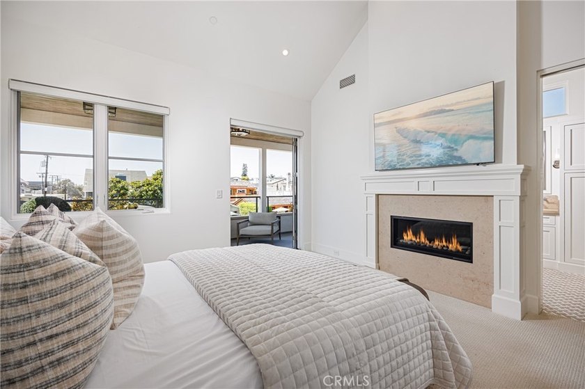 Welcome home to 408 Poinsettia . . . both home and sanctuary - photo 27