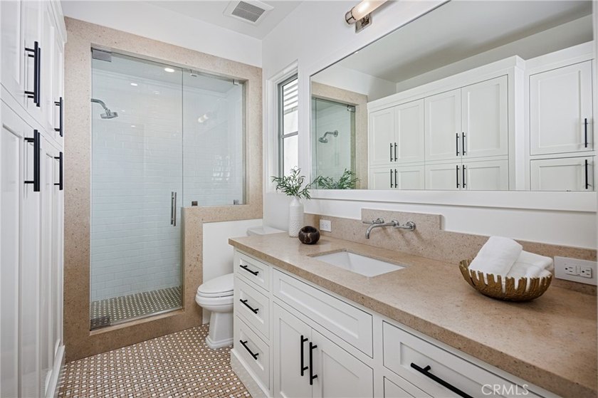 Welcome home to 408 Poinsettia . . . both home and sanctuary - photo 36