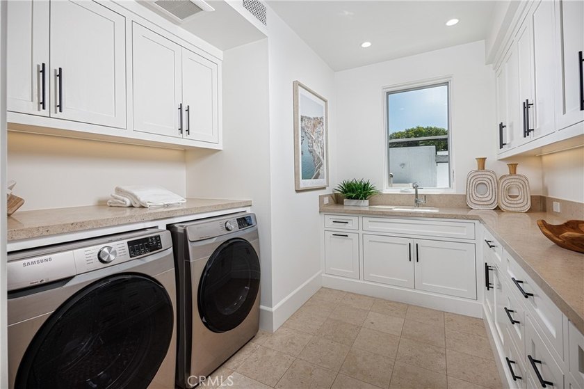 Welcome home to 408 Poinsettia . . . both home and sanctuary - photo 38