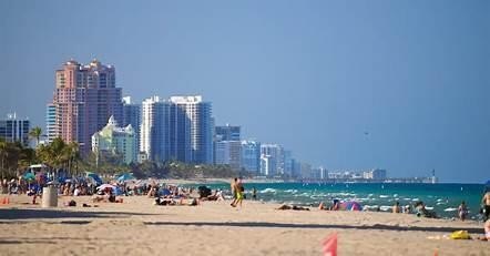 Experience Florida living in this beautifully updated - photo 46
