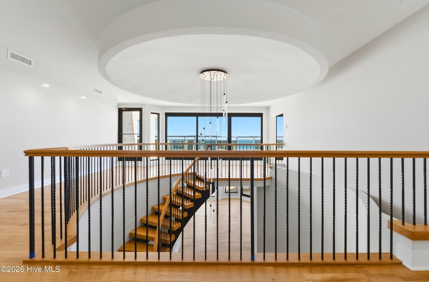 Spanning nearly 9,000 square feet across the 14th and 15th - photo 16
