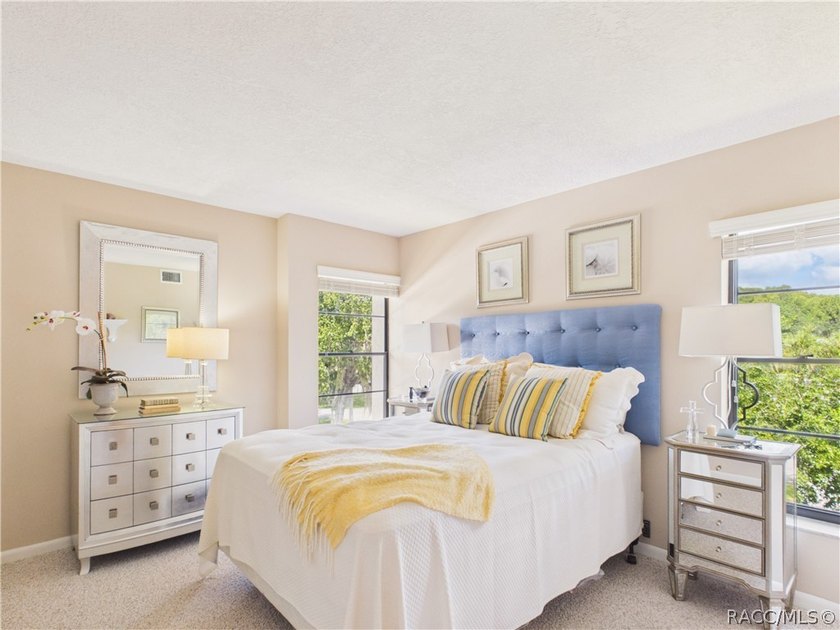 TURN-KEY &amp; FULLY FURNISHED! Start your mornings on the screened - photo 35