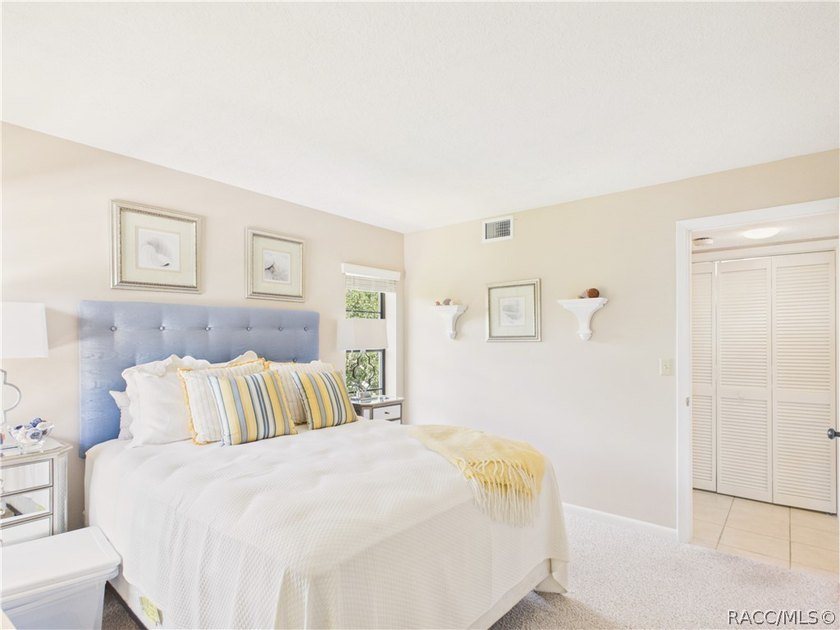 TURN-KEY &amp; FULLY FURNISHED! Start your mornings on the screened - photo 36