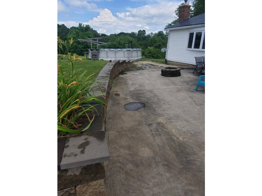 Don't miss out on this DEAL as the Owners are looking for an - photo 3