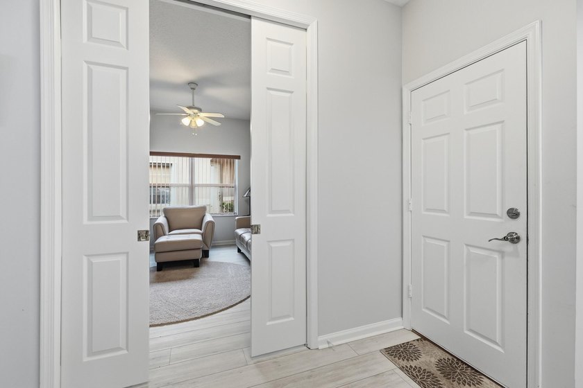 Beautifully updated and backing to a peaceful preserve, this - photo 26