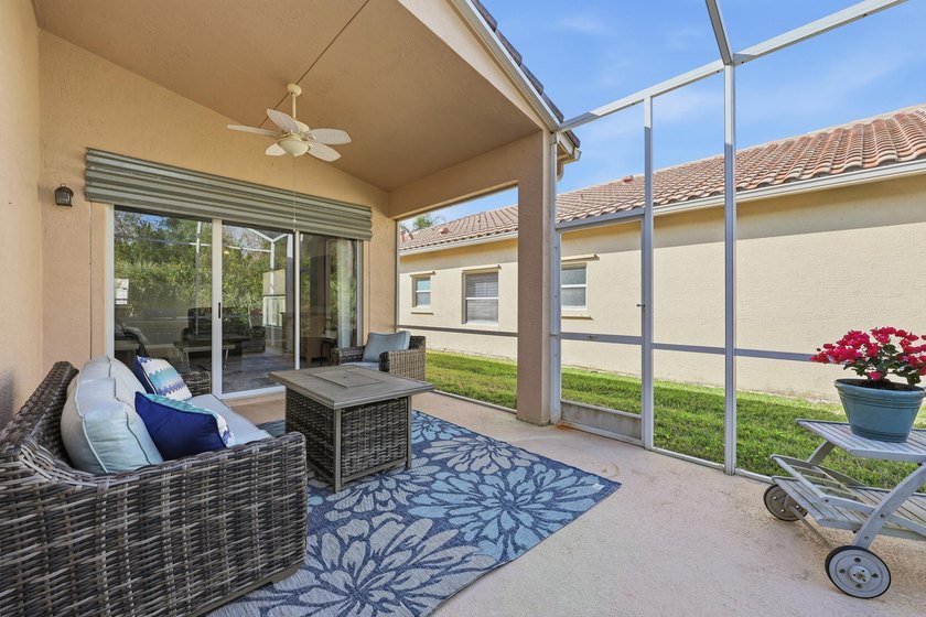 Beautifully updated and backing to a peaceful preserve, this - photo 32