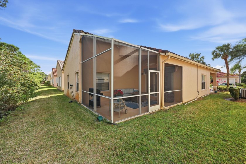 Beautifully updated and backing to a peaceful preserve, this - photo 34