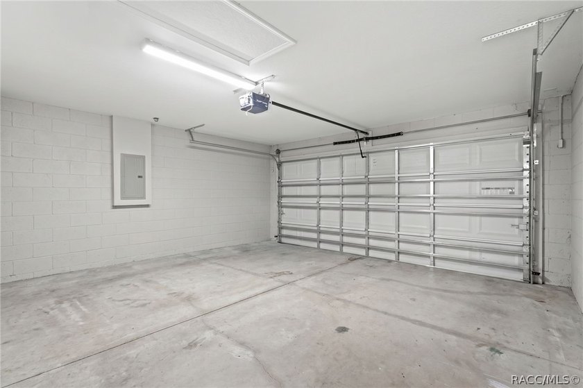 Welcome home to this beautifully built 2023 3-bedroom - photo 15