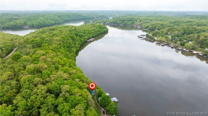 Lakefront living in a wide, quiet cove on the Gravois Arm! - photo 28