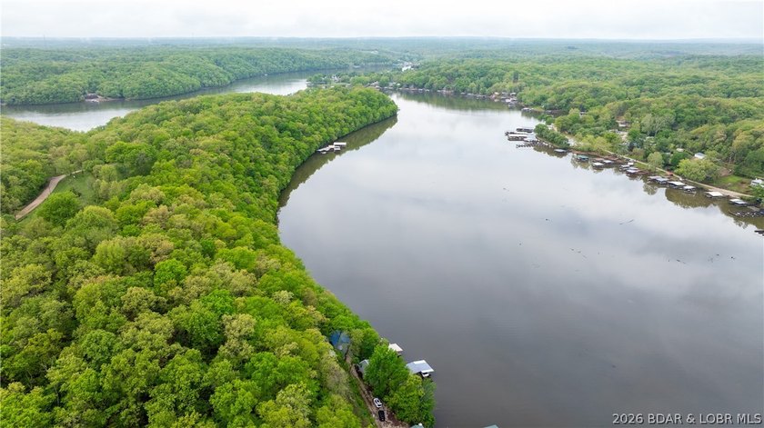 Lakefront living in a wide, quiet cove on the Gravois Arm! - photo 29