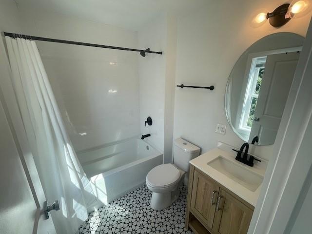 Coastal Elegance Meets Modern Convenience at The Lookout on Main - photo 18