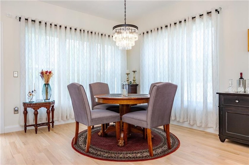 Wow! Fantastic location and setting. In a quiet neighborhood - photo 12