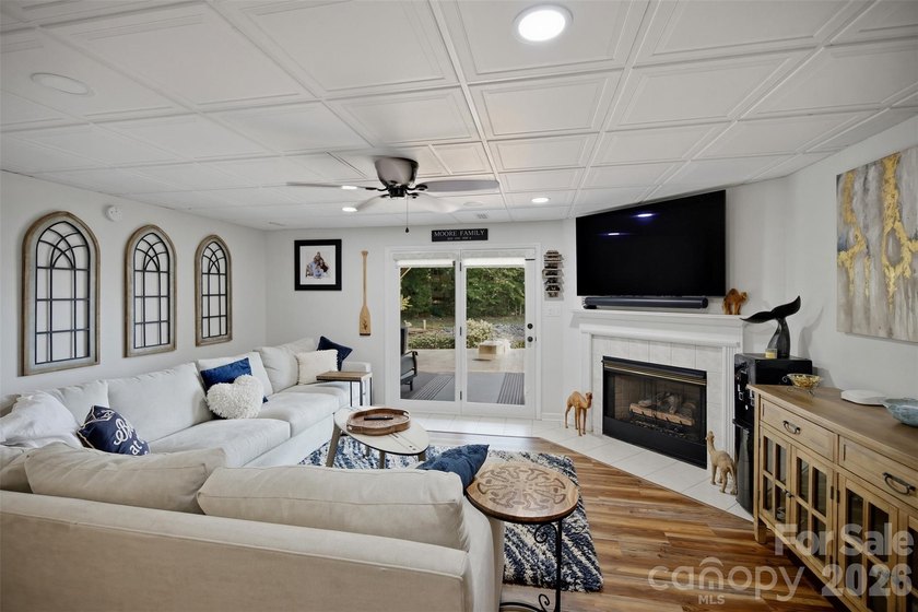 Experience elevated Lake Norman living in this fully renovated - photo 26
