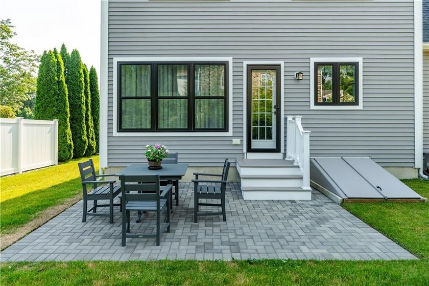 Wow! Fantastic location and setting. In a quiet neighborhood - photo 44