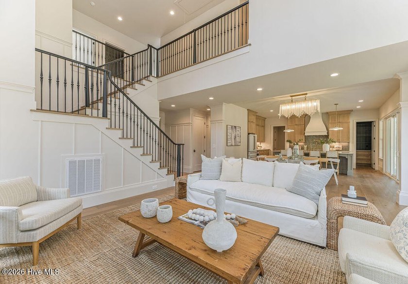 Exceptional new construction offering a refined blend of luxury - photo 11